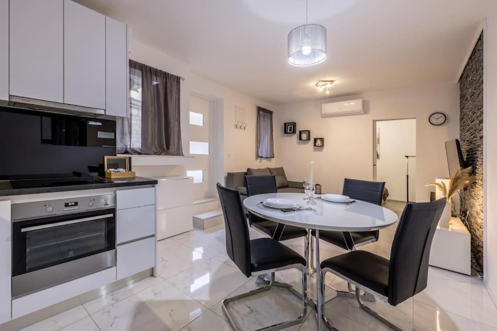 Apartment Paradise Garden Σπλιτ Εξωτερικό φωτογραφία